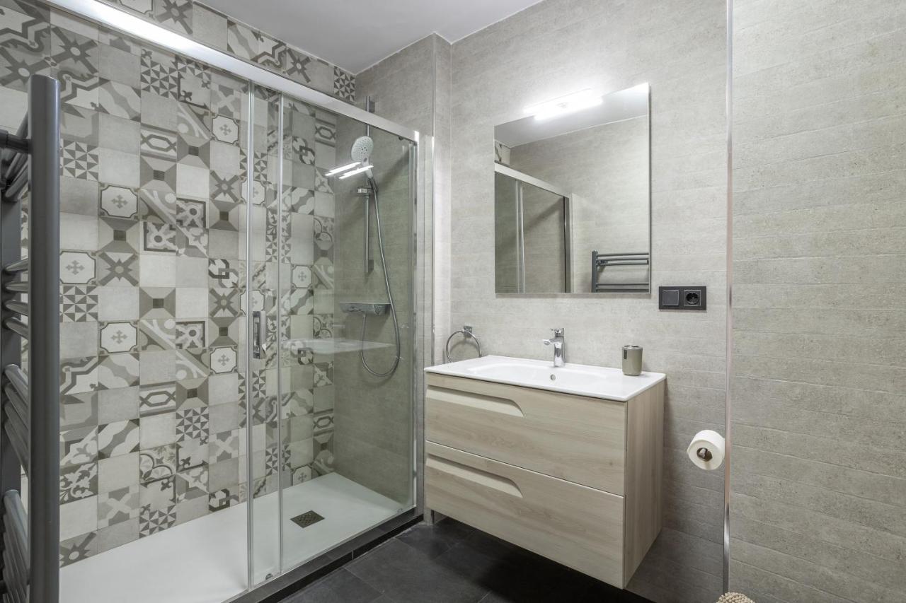 Stylish Apartment With Sea View Nerja Bagian luar foto