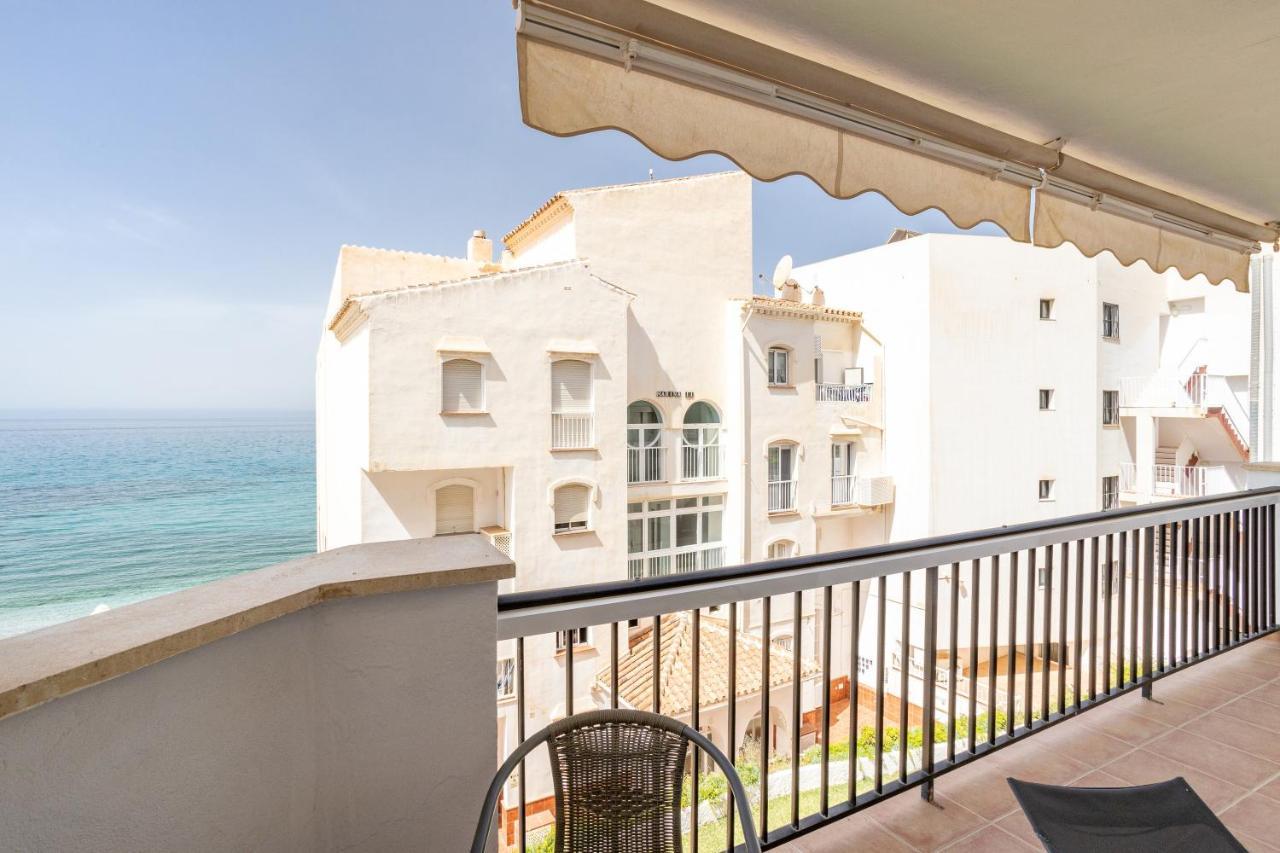 Stylish Apartment With Sea View Nerja Bagian luar foto