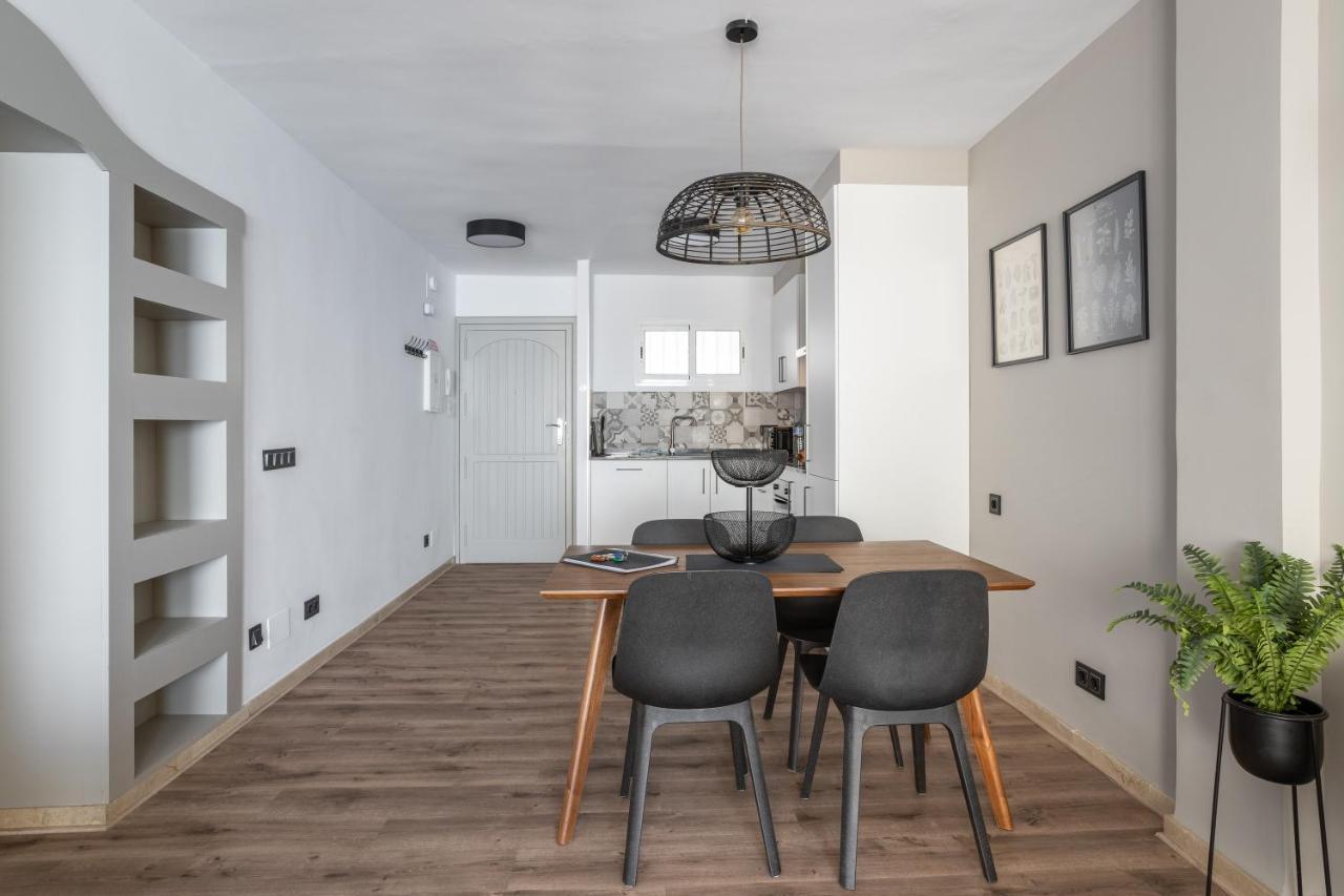 Stylish Apartment With Sea View Nerja Bagian luar foto