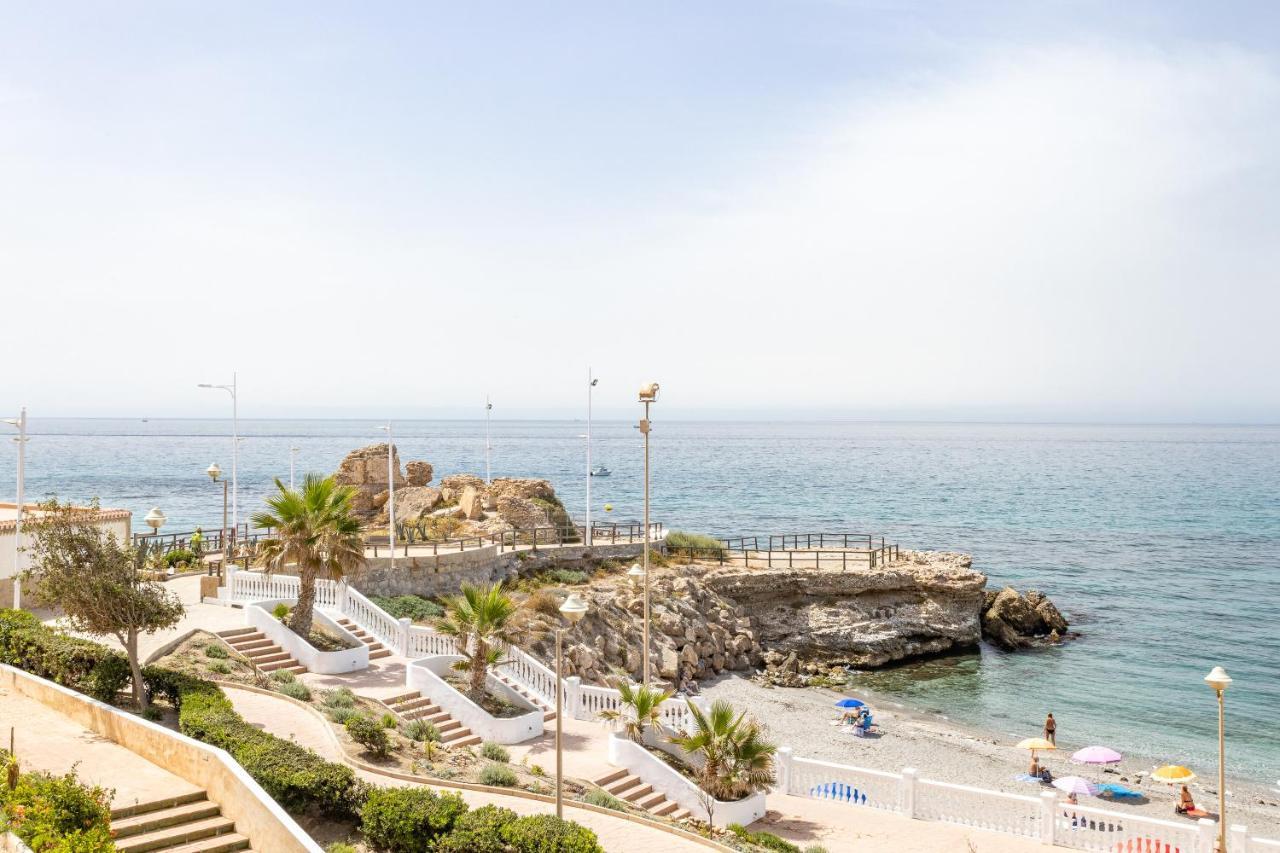 Stylish Apartment With Sea View Nerja Bagian luar foto