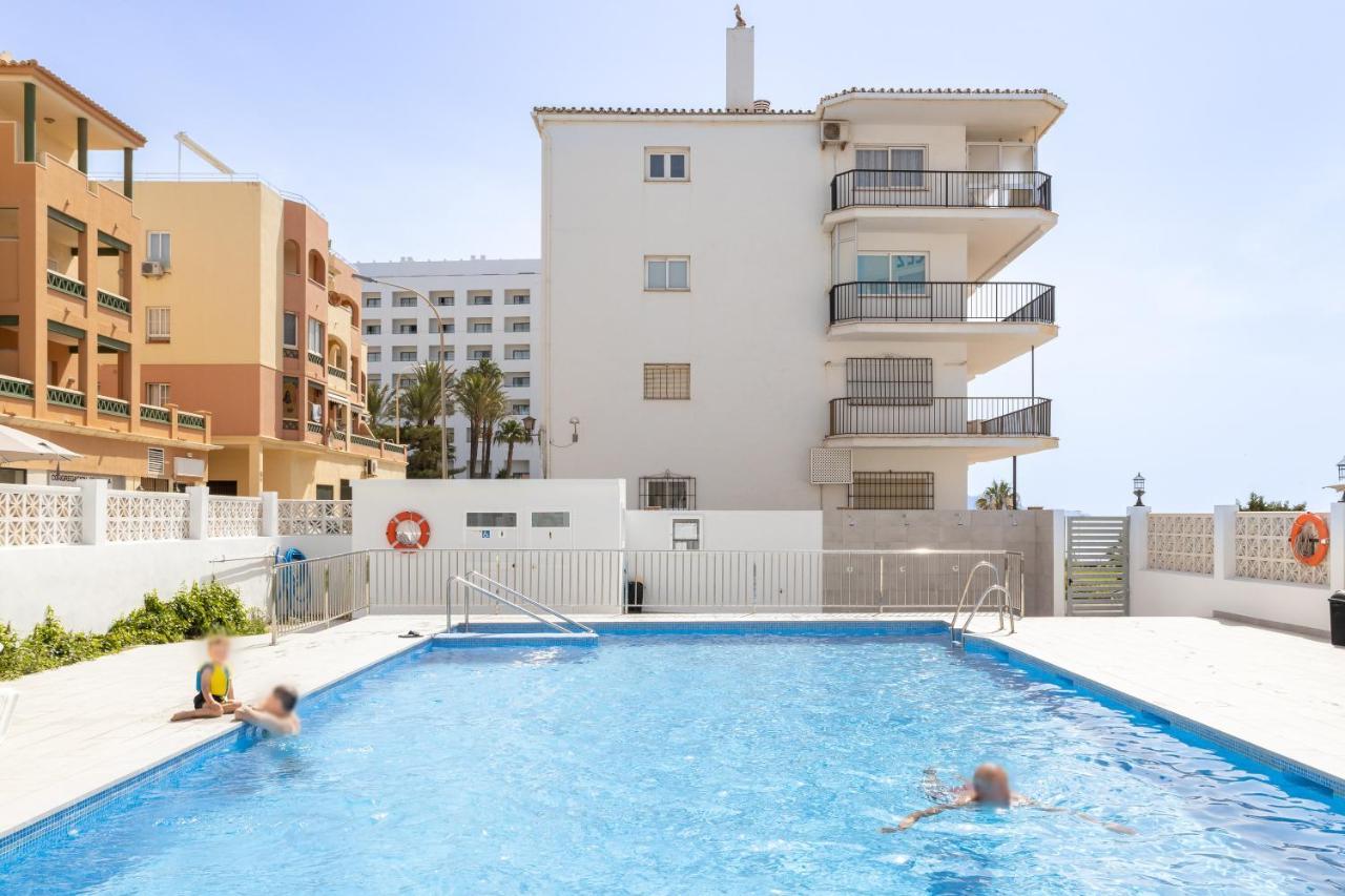 Stylish Apartment With Sea View Nerja Bagian luar foto